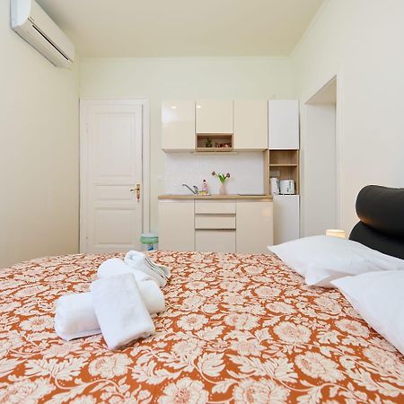 Spacious 4 Bedroom Dubrovnik Apartment ภายนอก รูปภาพ