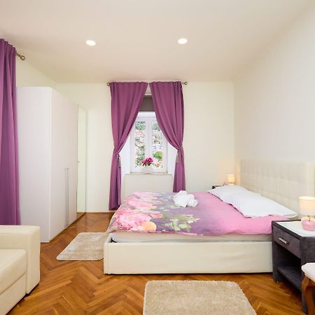 Spacious 4 Bedroom Dubrovnik Apartment ภายนอก รูปภาพ