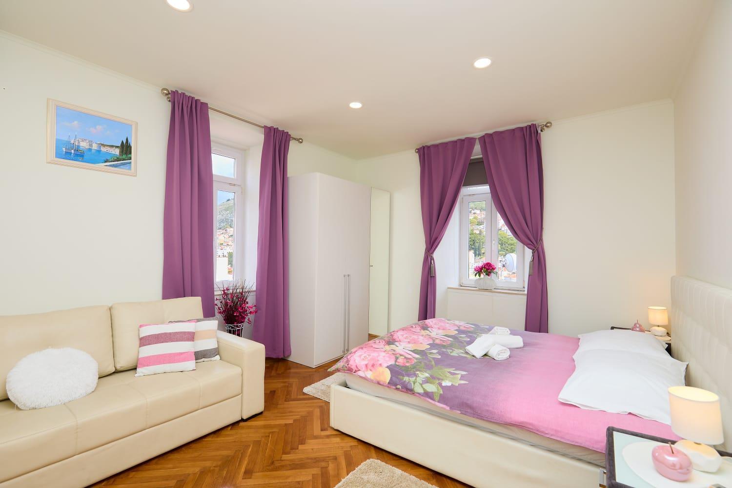 Spacious 4 Bedroom Dubrovnik Apartment ภายนอก รูปภาพ
